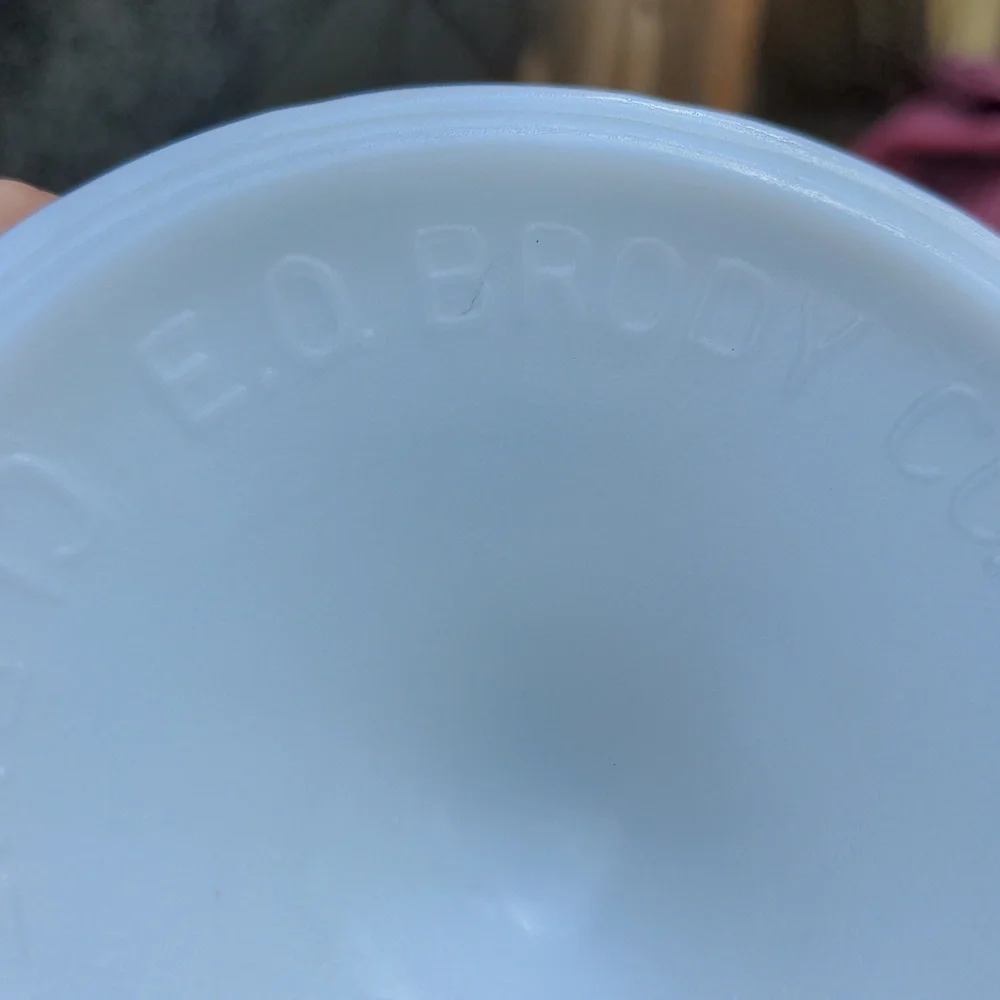 VINTAGE MCM E.O. BRODY CO M6000 WHITE MILK GLASS COMPOTE PEDESTAL CANDY …